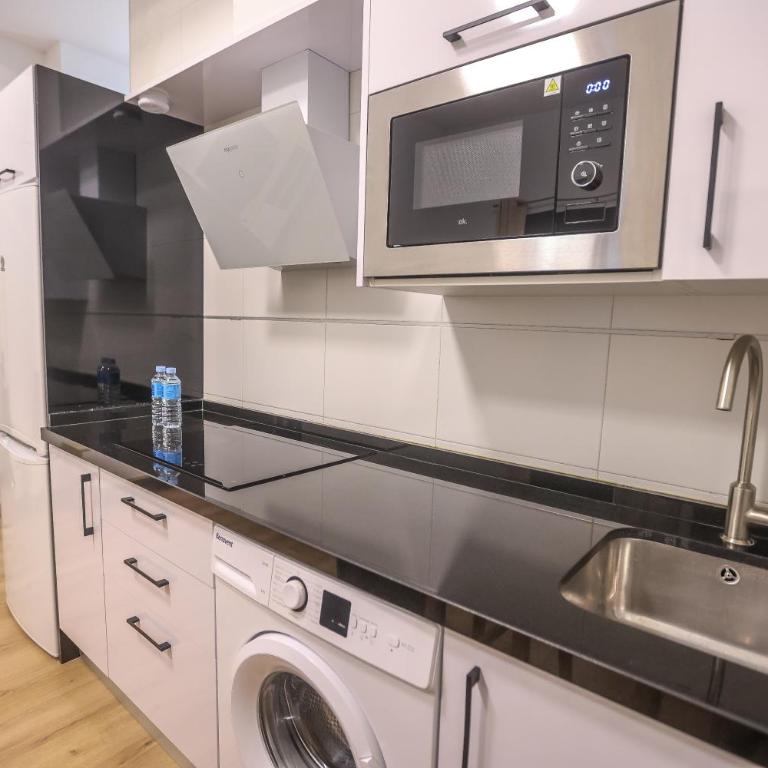Lovely Studio in the Heart of Malaga FREE SWIMMING POOL - One-Bedroom Apartment - 11