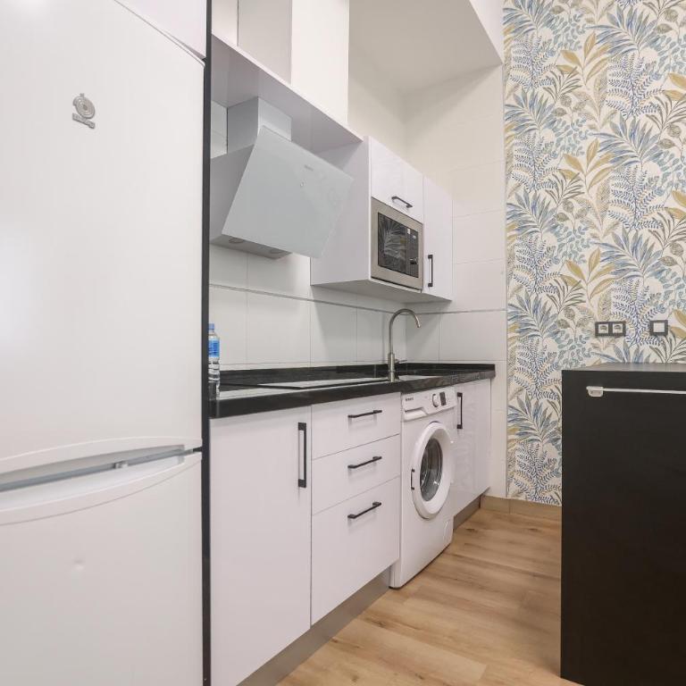 Lovely Studio in the Heart of Malaga FREE SWIMMING POOL - One-Bedroom Apartment - 10