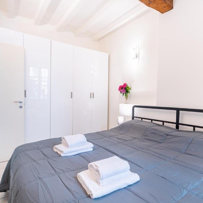 GuestHost - Bright and Central Apartment in Parma - Appartamento con 1 Camera da Letto - 2