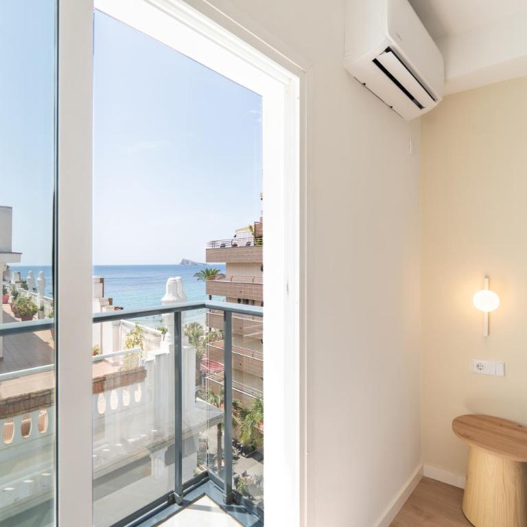 Hotel RH Sol - Habitación Doble con 2 camas y terraza (2 adultos) - 2
