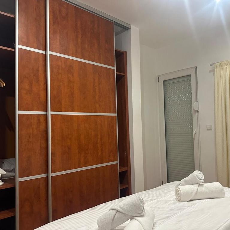Apartments Naresi Mostar - Two-Bedroom Apartment with Balcony - 35