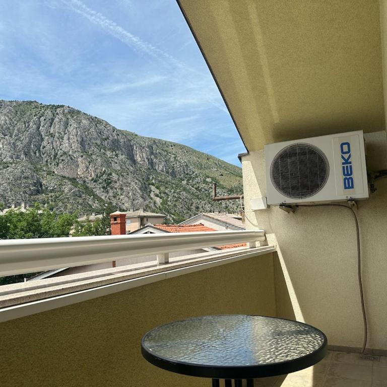 Apartments Naresi Mostar - Two-Bedroom Apartment with Balcony - 43