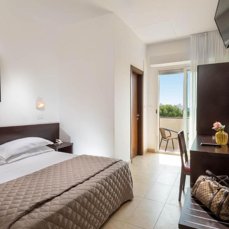 Union Park Hotel al mare con Piscina - Parcheggio - Spiaggia - A MH Collection Hotels - Standard Double or Twin Room with Balcony - 7