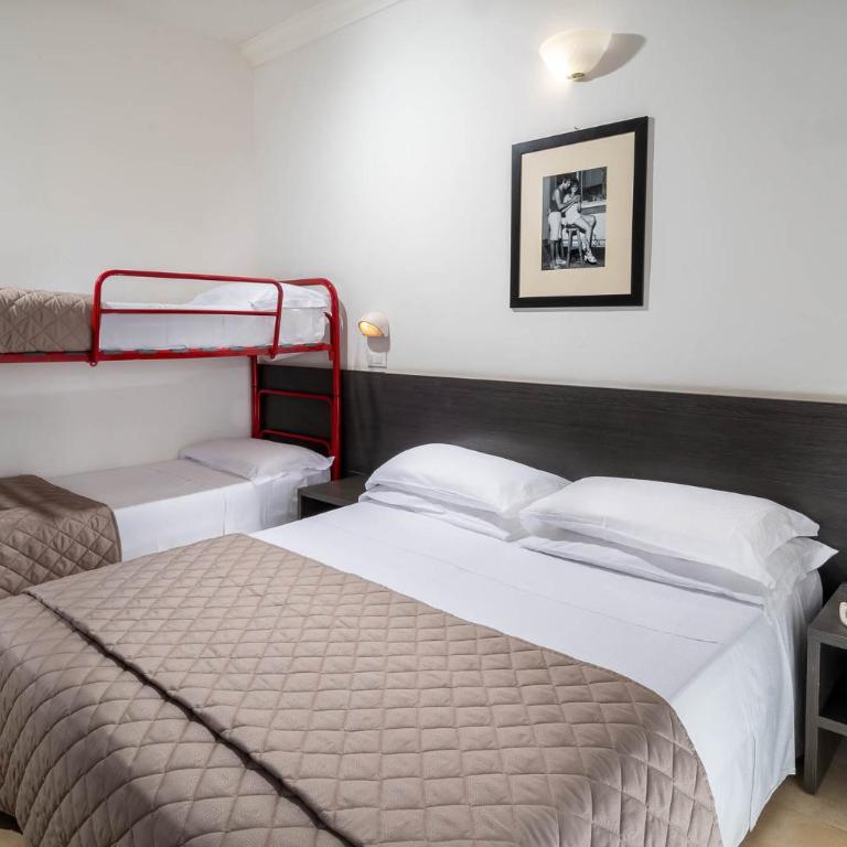 Union Park Hotel al mare con Piscina - Parcheggio - Spiaggia - A MH Collection Hotels - Standard Quadruple Room - 3