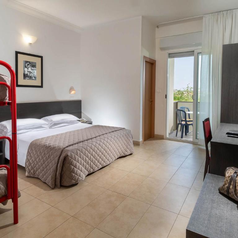 Union Park Hotel al mare con Piscina - Parcheggio - Spiaggia - A MH Collection Hotels - Standard Quadruple Room - 6