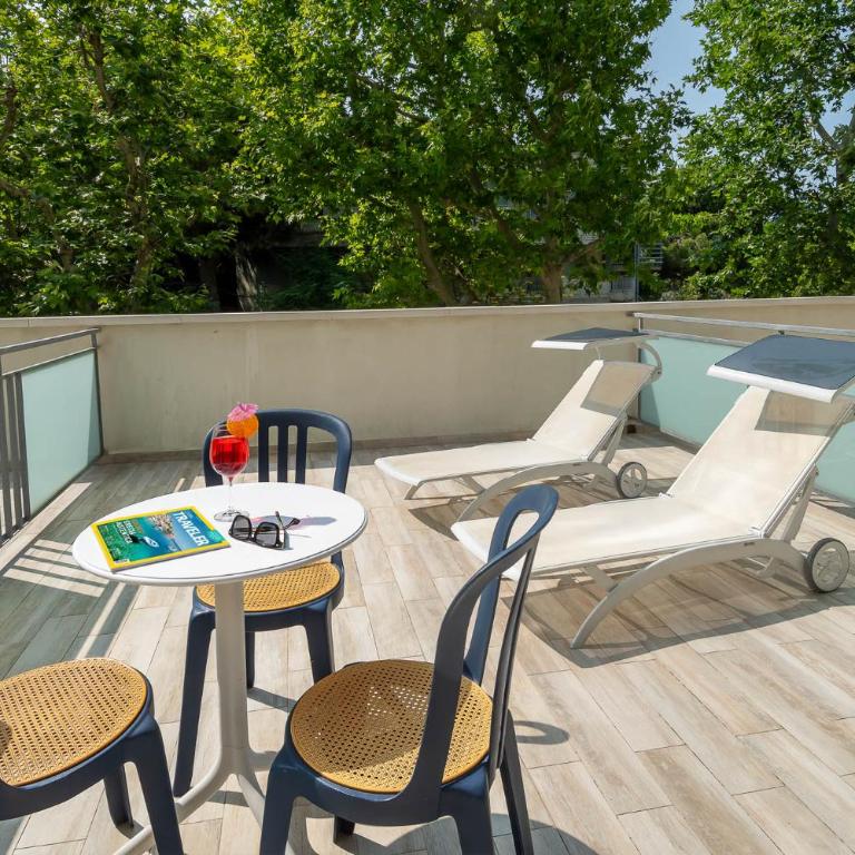 Union Park Hotel al mare con Piscina - Parcheggio - Spiaggia - A MH Collection Hotels - Deluxe Double or Twin Room with Pool View - 14