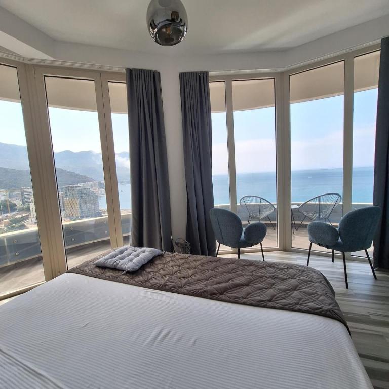 Skyline sea view apartment - One-Bedroom Apartment with Balcony and Sea View - 7