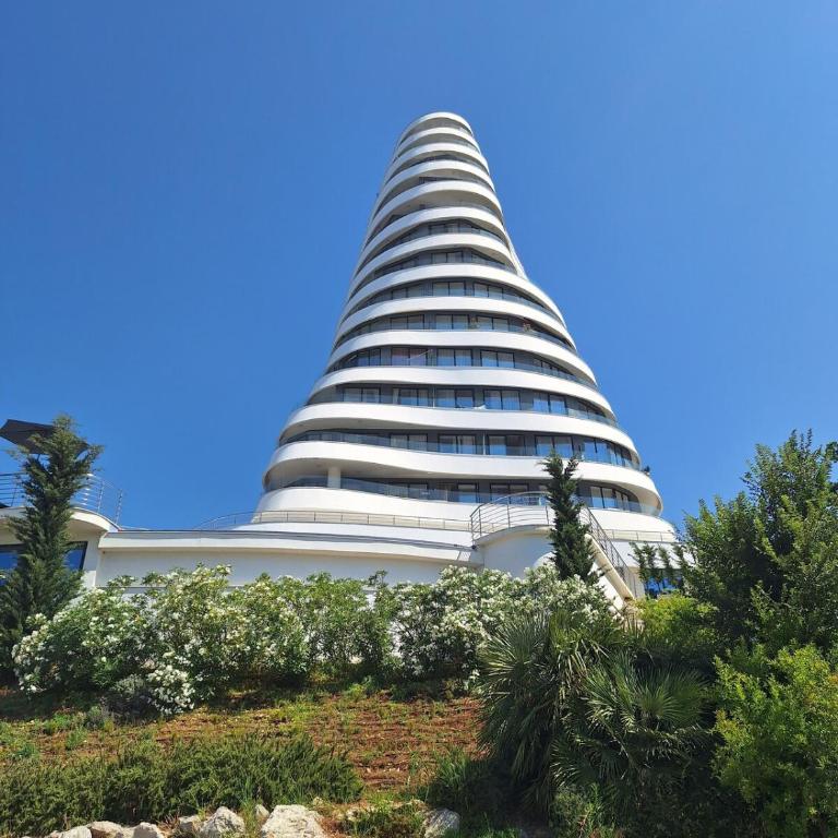 Skyline sea view apartment - One-Bedroom Apartment with Balcony and Sea View - 17