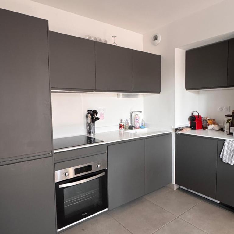Appartement 6 personnes Cap d'Agde - Two-Bedroom Apartment with View - 8