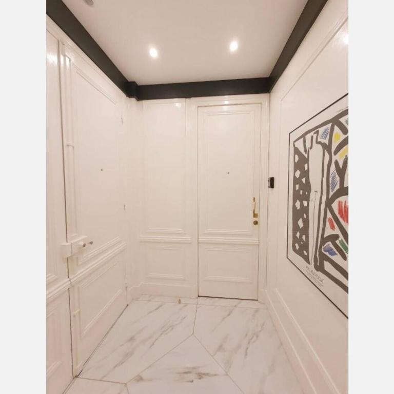 Champs Élysée - One-Bedroom Apartment - 5