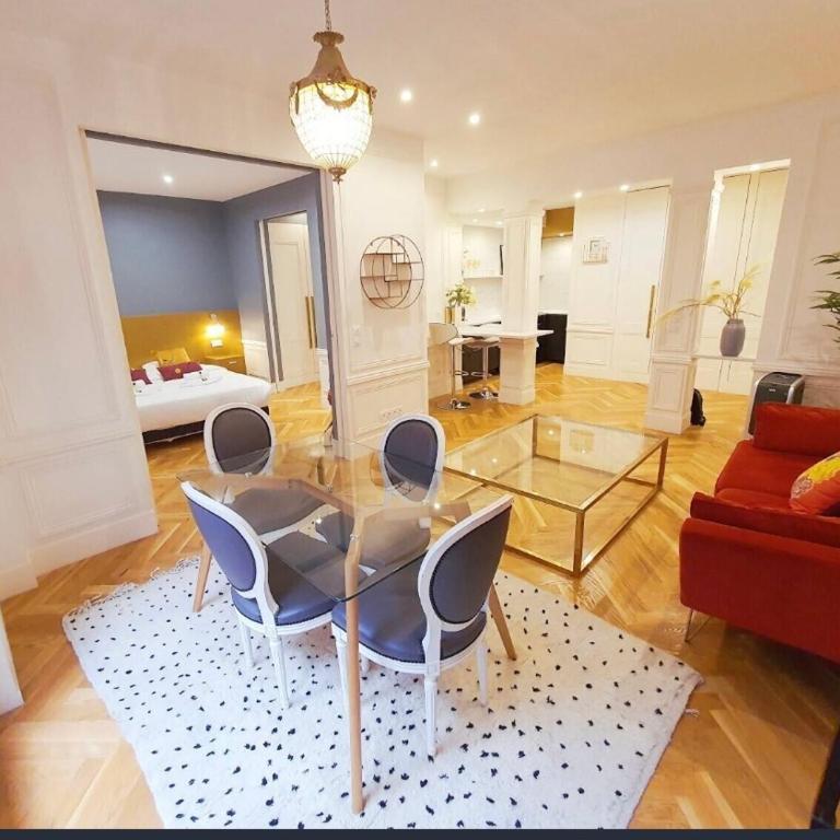 Champs Élysée - One-Bedroom Apartment - 9