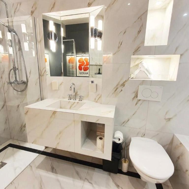 Champs Élysée - One-Bedroom Apartment - 10
