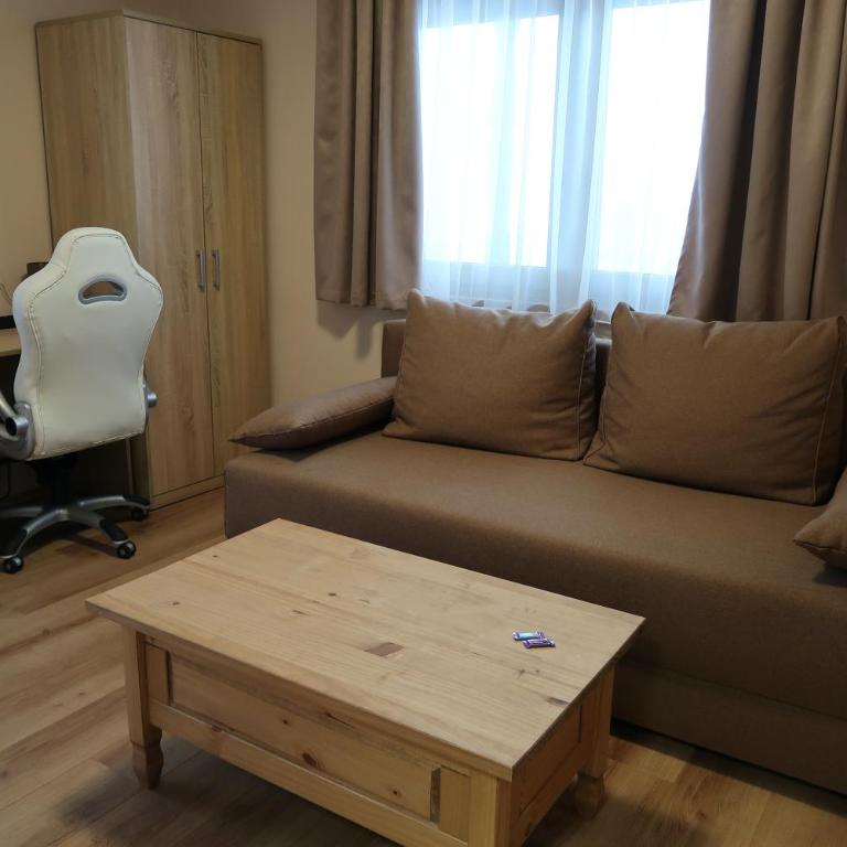Nockalm Cottage - Apartment mit 1 Schlafzimmer, Balkon und Bergblick - 7