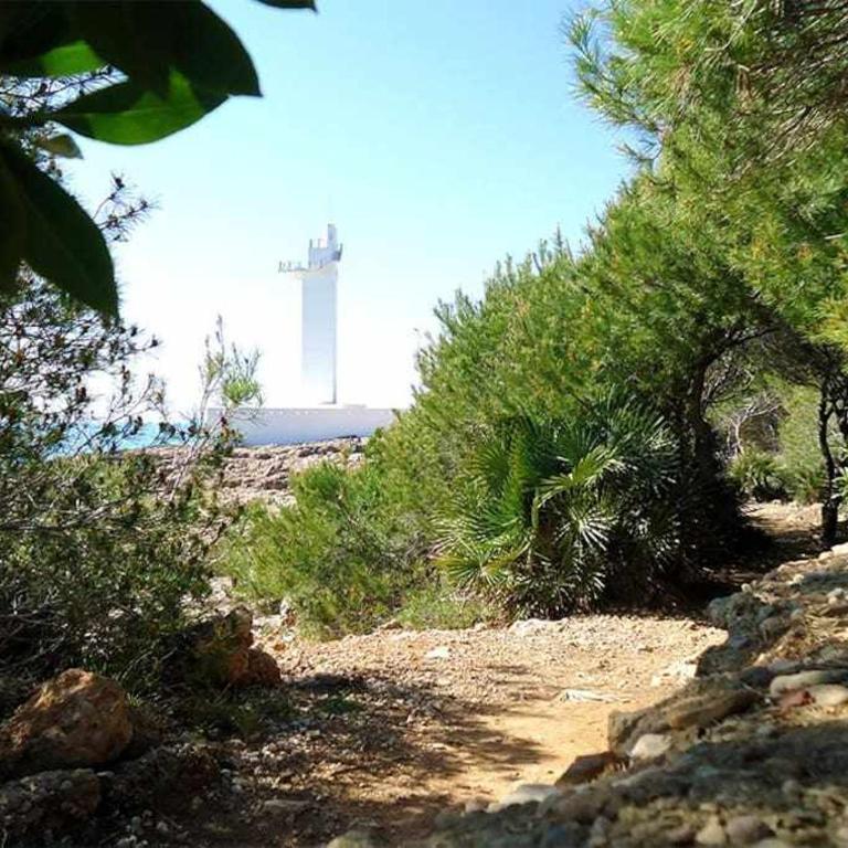 ADOSADO A 50M DE LA PLAYA EL CARGADOR - Casa - 19