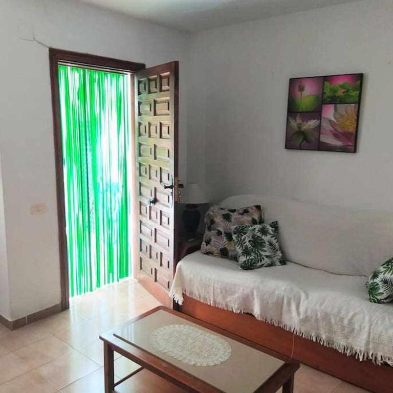 ADOSADO A 50M DE LA PLAYA EL CARGADOR - Casa - 21