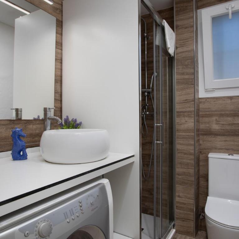 Apartament amb piscina i aparcament - Baixos amb jardinet - Apartamento de 2 dormitorios - 8