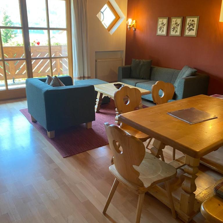 Landhaus Sonneck - Apartment mit 3 Schlafzimmern und Balkon - 10