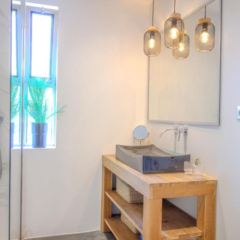 CABOTS Villa Moderne Tout Confort Grand Jardin & Piscine - Villa - 21