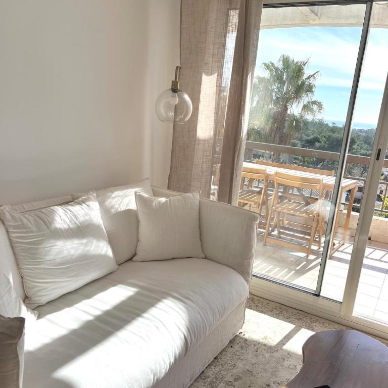 Chez Ophélie, vue mer et piscine - One-Bedroom Apartment - 17