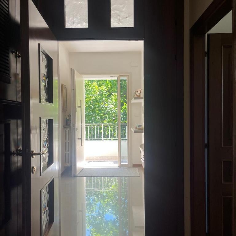 Spazioso Appartamento a 5 minuti dal Mare - Two-Bedroom Apartment with Balcony - 5