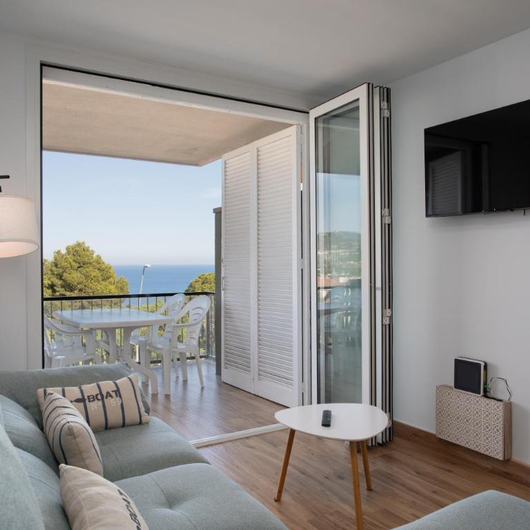 Apartament gran amb vistes al mar, piscina i pàrquing - Apartamento de 3 dormitorios - 2