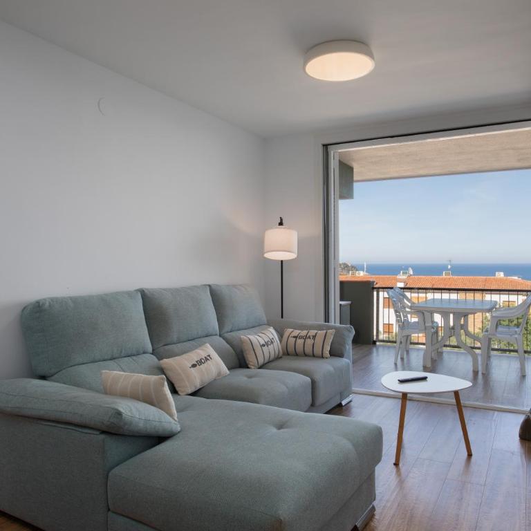 Apartament gran amb vistes al mar, piscina i pàrquing - Apartamento de 3 dormitorios - 1
