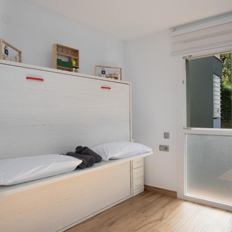 Apartament gran amb vistes al mar, piscina i pàrquing - Apartamento de 3 dormitorios - 8