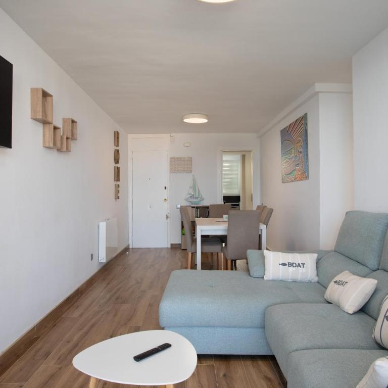 Apartament gran amb vistes al mar, piscina i pàrquing - Apartamento de 3 dormitorios - 3