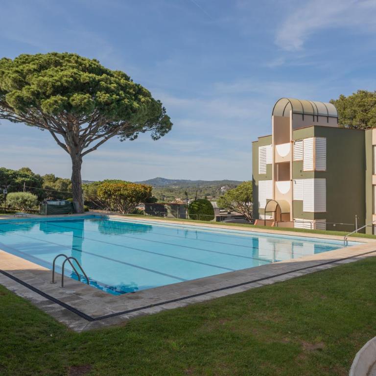 Apartament gran amb vistes al mar, piscina i pàrquing - Apartamento de 3 dormitorios - 20