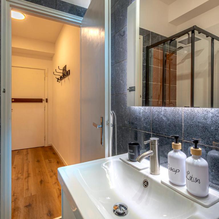 UM81 - Downtown Apartment - Appartamento con 1 Camera da Letto - 12