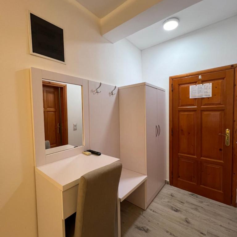 Apartments Fati & Flori - Standardna Porodična Soba - 5
