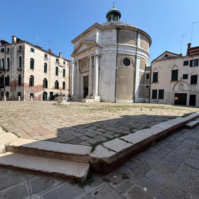 Ca' Sunshine Your Home in San Marcuola Venice - Two-Bedroom Apartment - 31