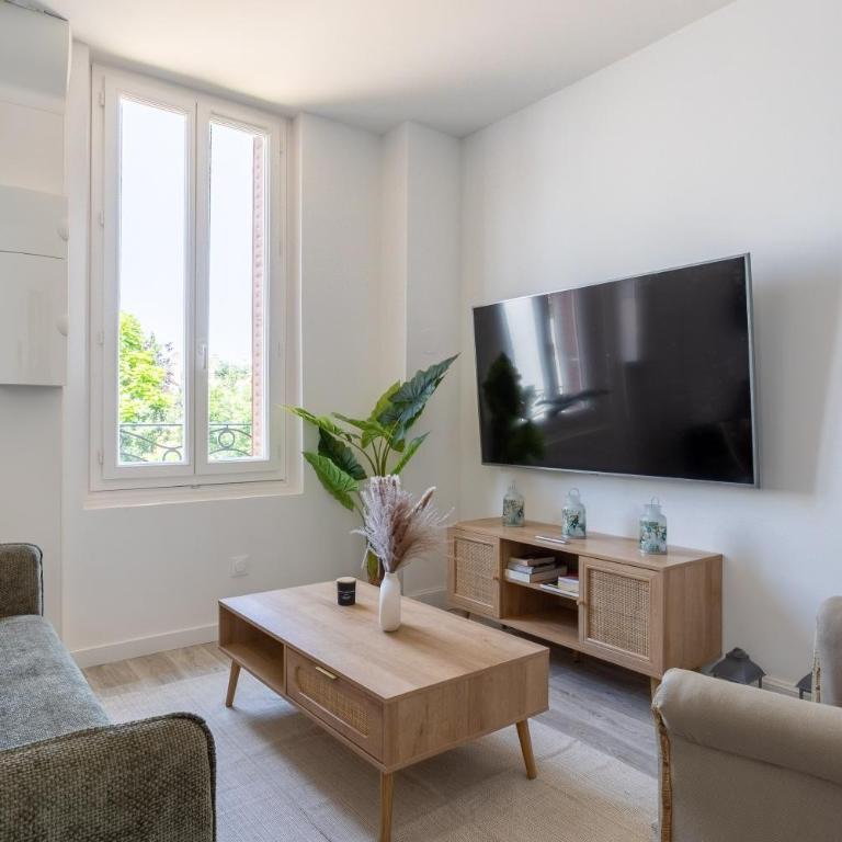 Curie 1er - Appart cosy & calme à 5 min de la gare - Appartement 1 Chambre - 10