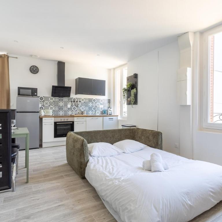 Curie 1er - Appart cosy & calme à 5 min de la gare - Appartement 1 Chambre - 14