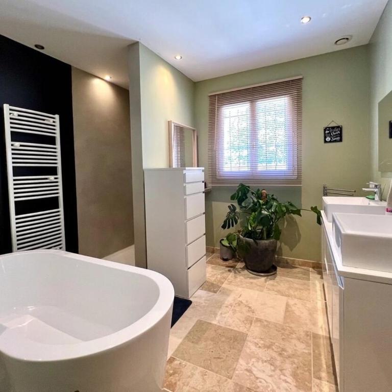 Belle Maison climatisée piscine à 2 pas du centre de Bédoin - Villa - 8