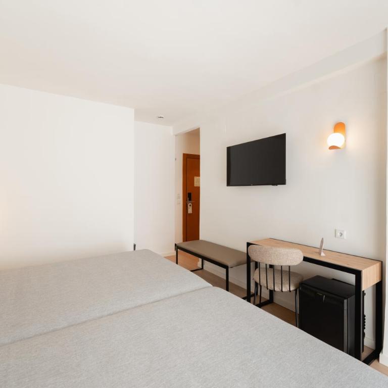 Hotel RH Sol - Habitación Doble Superior (2 adultos + 2 niños) - 3