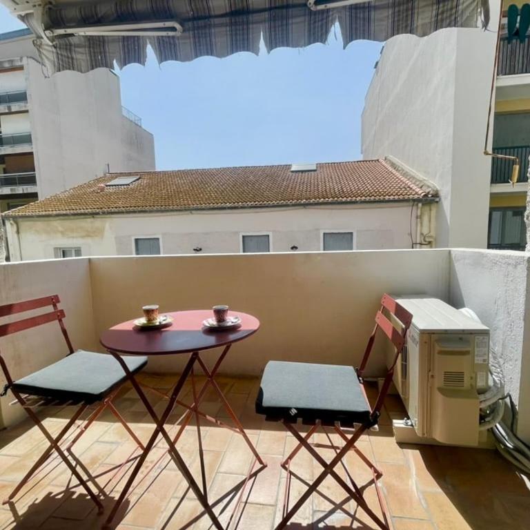 "Tango" T2 Clim, Centre-Ville, Parking, Wifi - Apartamento de 1 dormitorio con terraza - 2