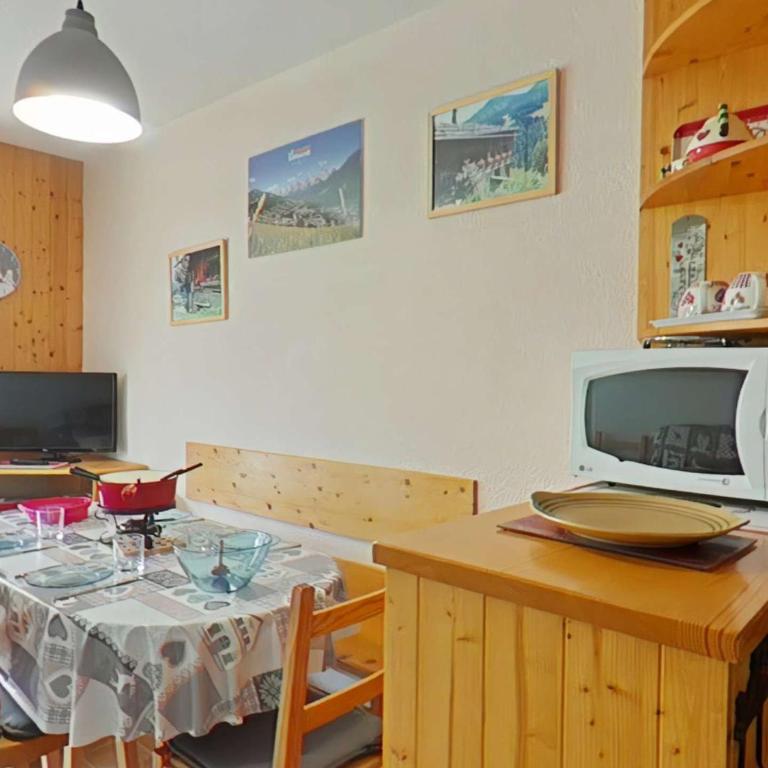 Studio cabine 4 pers avec terrasse et garage, proche navettes ski - Le Grand-Bornand - FR-1-241-242 - Apartamento - 8