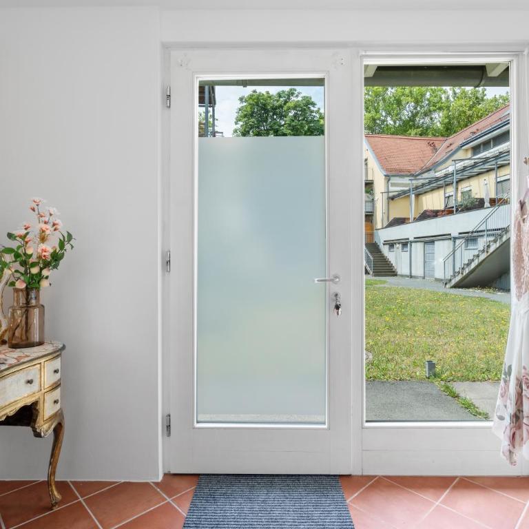 Studio Apartment Graz Schloss Eggenberg - Apartment mit 2 Schlafzimmern - 35