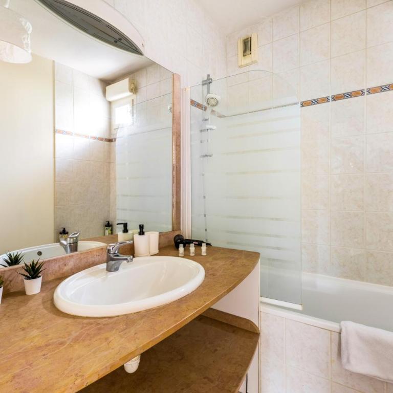 BnGo I Immenses Terrasses I 3 chambres, garage, 9 personnes - Appartement 3 Chambres - 26