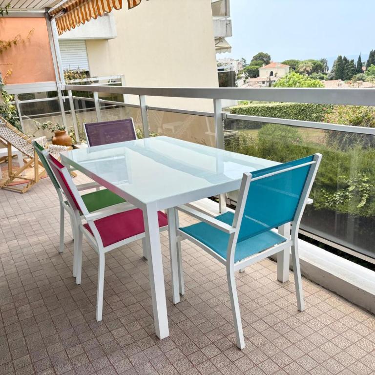 Quiet Flat with view and Swimming pool - Appartement 1 Chambre - Vue sur Mer - 8