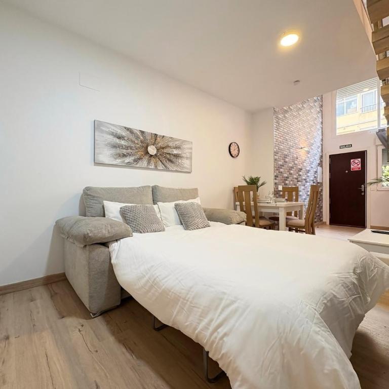 Duplex Huelin II & Beach - One-Bedroom Apartment - 19