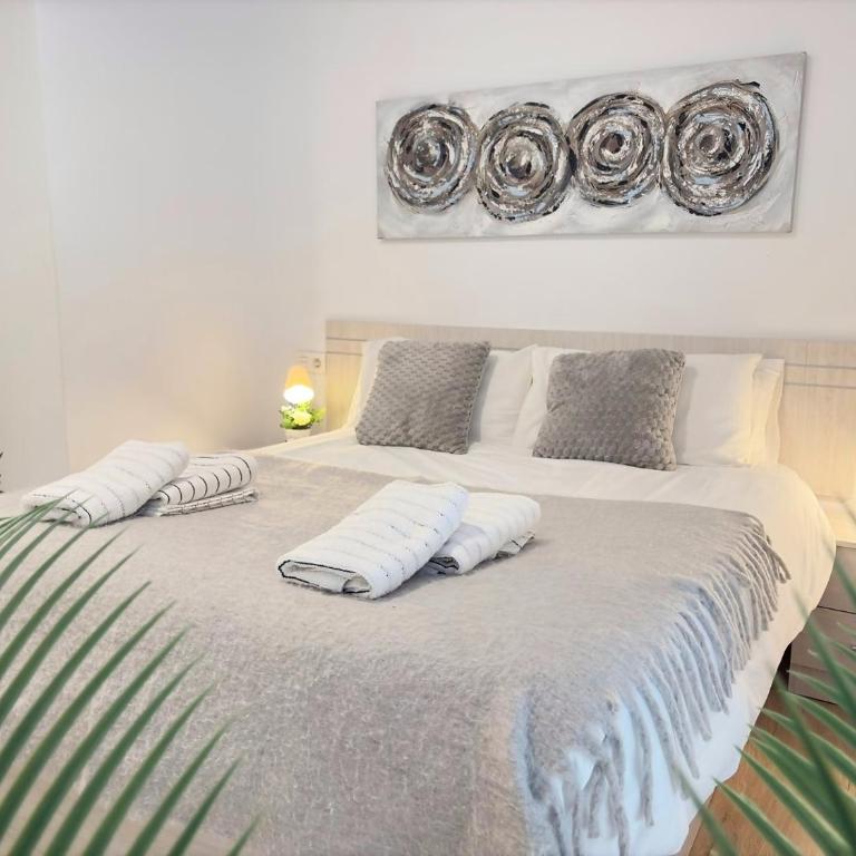 Duplex Huelin II & Beach - One-Bedroom Apartment - 25