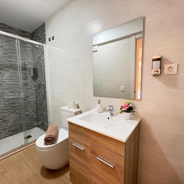 Duplex Huelin II & Beach - One-Bedroom Apartment - 31