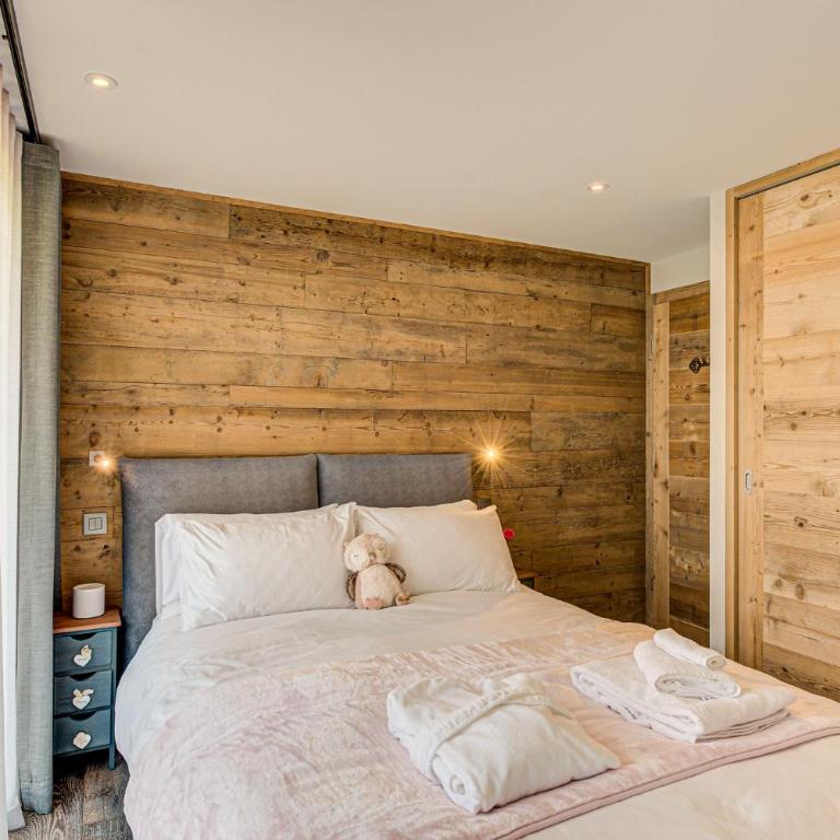 Chalet Papillon, Alpes Agency, Detached Chalet, Les Praz, Sleeps 8-10 - Chalet - 38