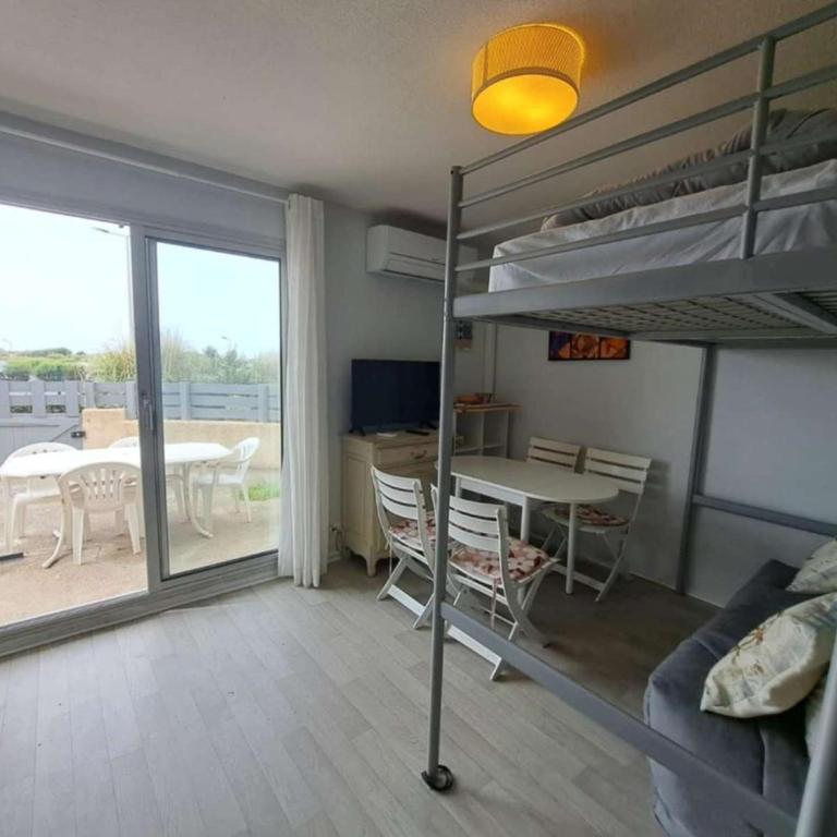 Studio rénové avec climatisation, terrasse et parking à Marseillan-Plage - FR-1-326-862 - Studio - 1