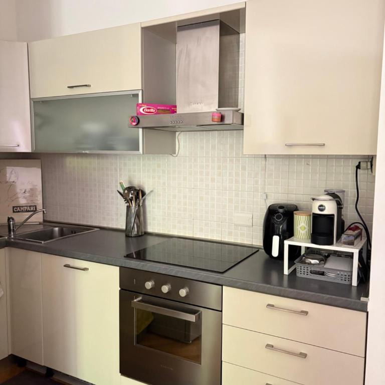 Cozy Green Apartment Tardini, Parma - Appartamento con 1 Camera da Letto - 4