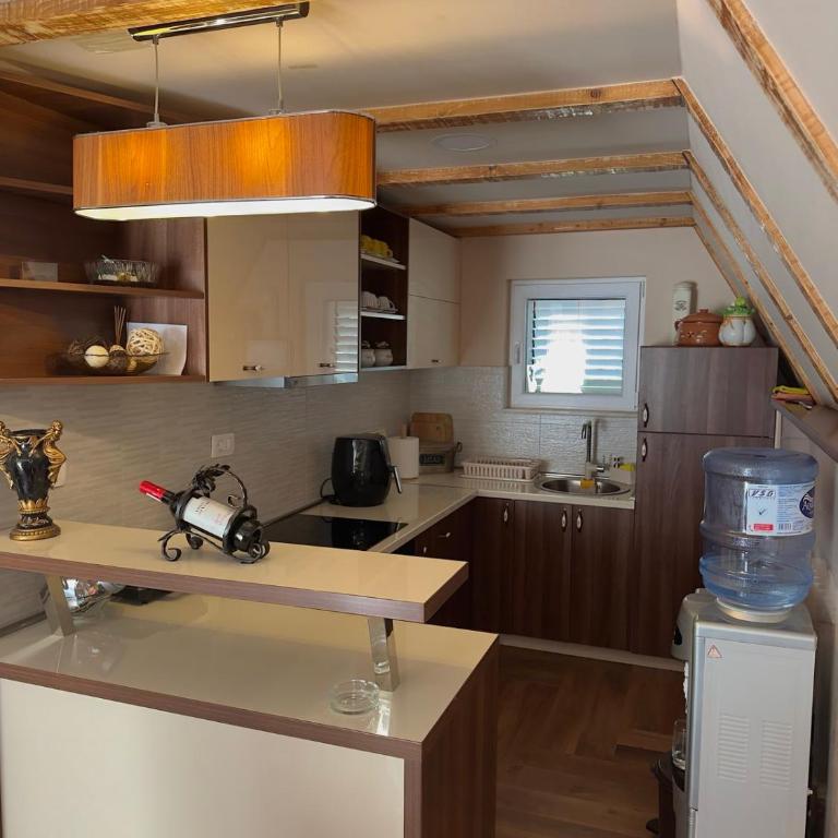 Vikendica Pine - Two-Bedroom House - 24