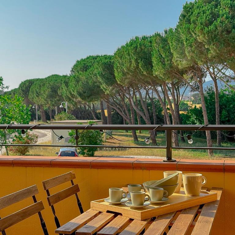 Relax, Pool & Balcony Surrounded by Greenery by Host Hero - Appartamento - 23