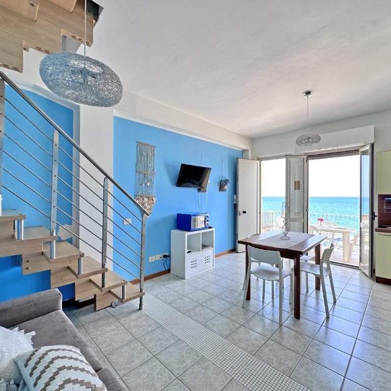 804 - Posizione unica! Bilocale fronte mare in centro a Marcelli, con posto auto privato - SPIAGGIA INCLUSA - One-Bedroom Apartment - 3